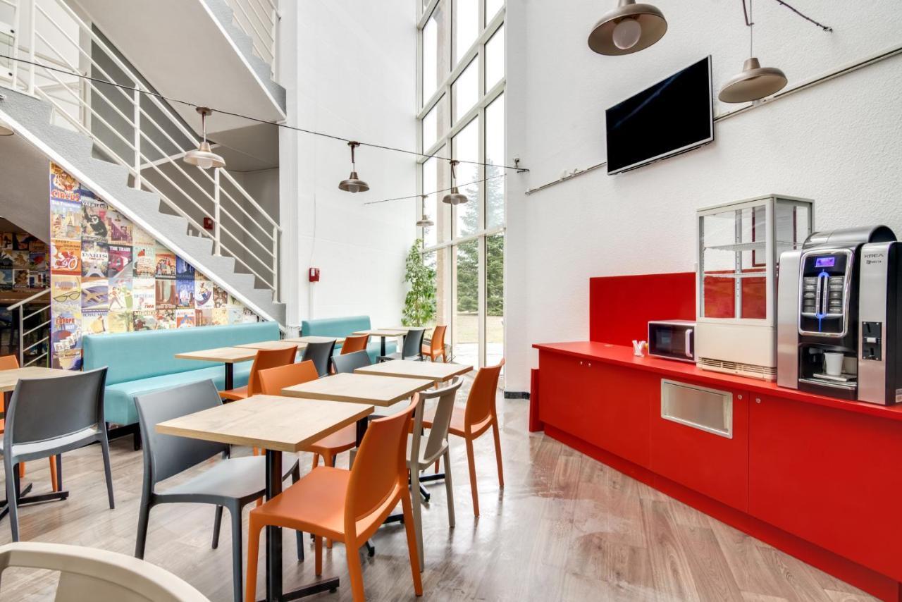 Hotelf1 Bourges Le Subdray La Chapelle-Saint-Ursin 外观 照片